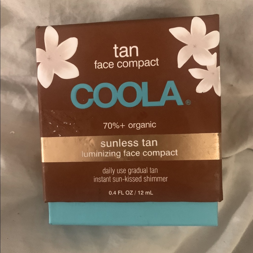 Coola sunless tan luminizing face compact